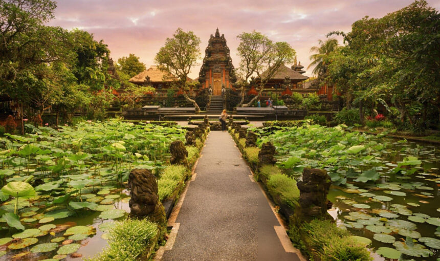 Royal Palace Ubud Bali: Magical Ubud Tour from $18
